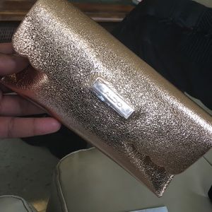 Aldo Clutch